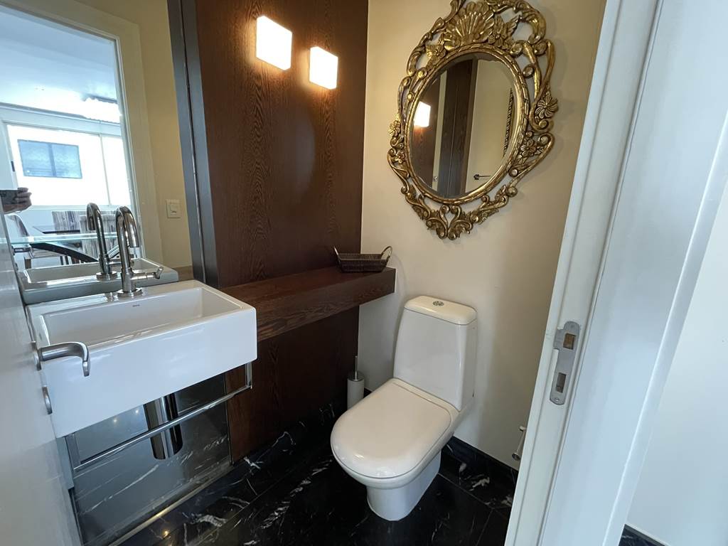 Lavabo com acabamento refinado