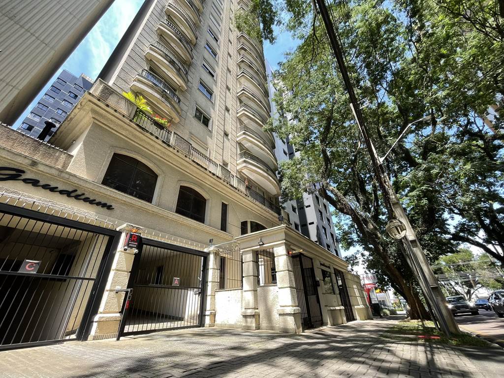 Fachada lateral do condomínio