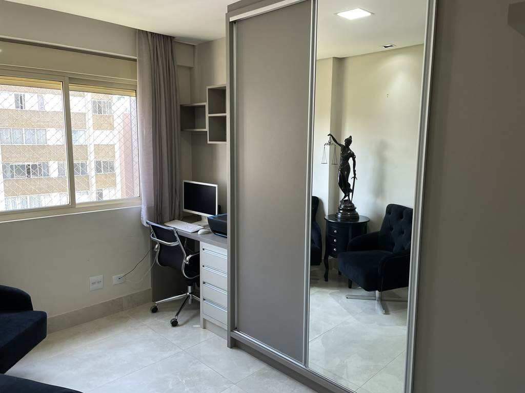 Suíte 1 com armário planejado